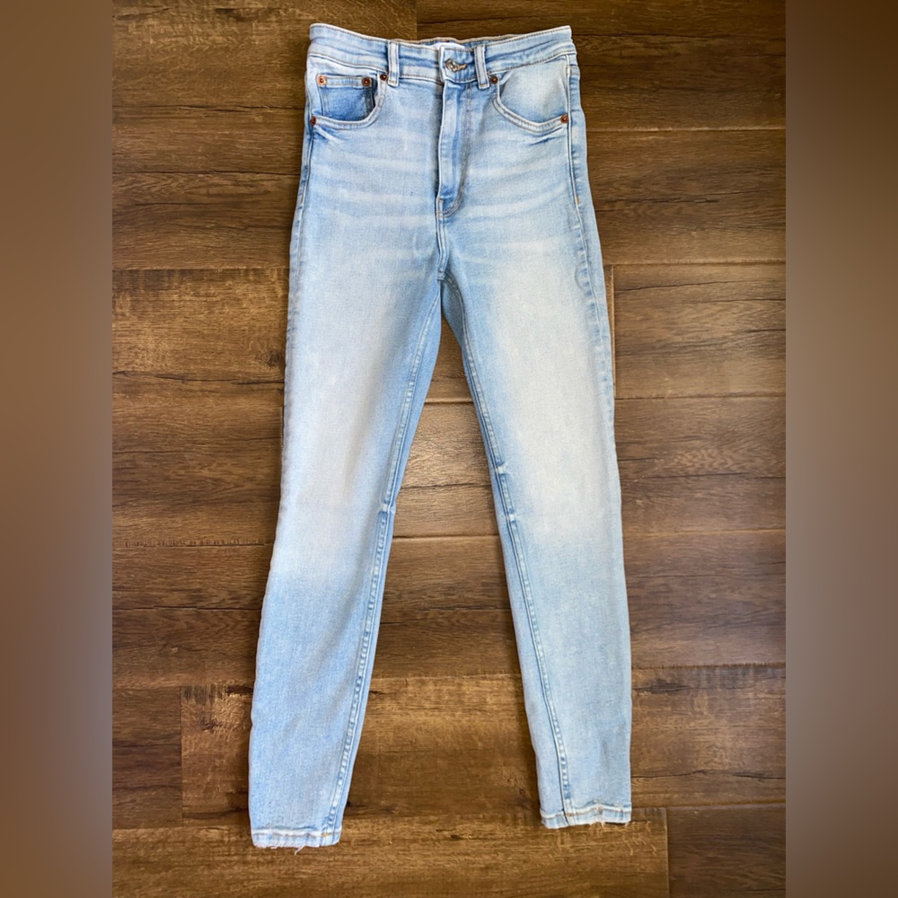 ZARA High-Rise Light Wash Skinny Jeans